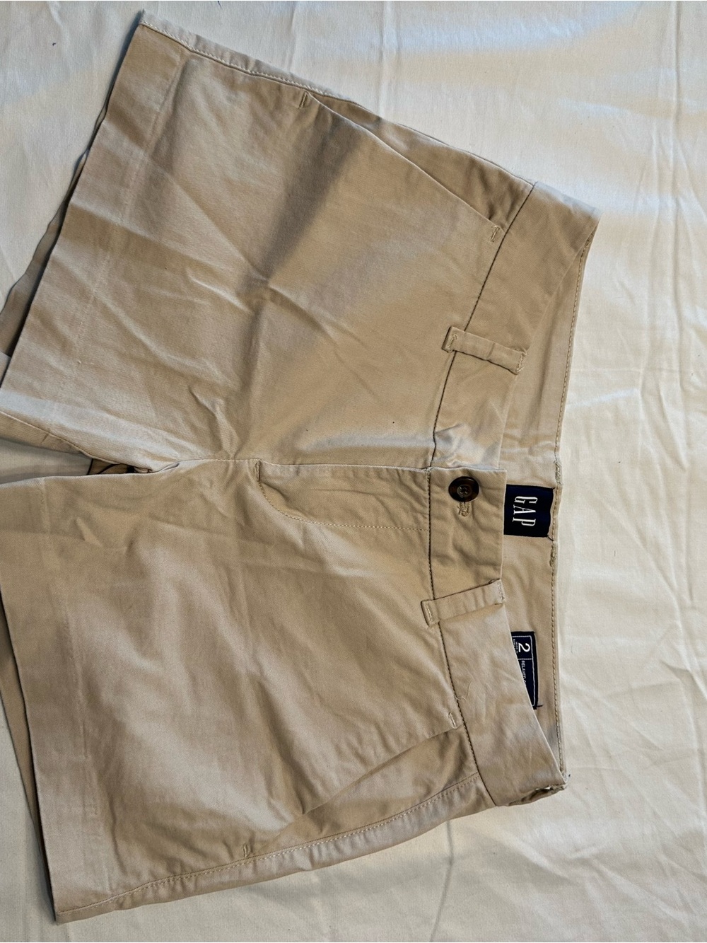 GAP Men's Khaki Flat-Front Chino Shorts